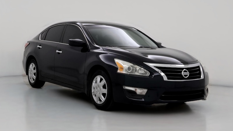 2015 Nissan Altima S Hero Image