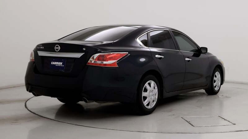 2015 Nissan Altima S 8