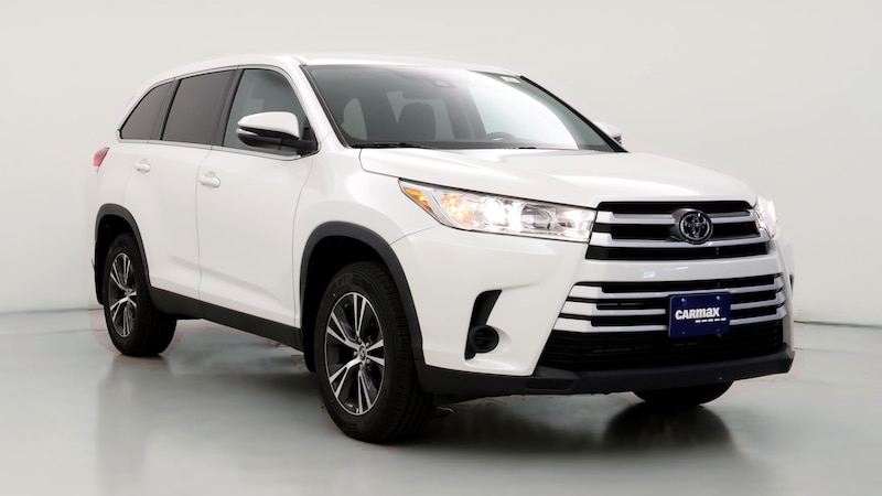 2019 Toyota Highlander LE Hero Image