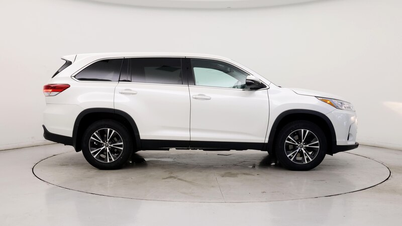 2019 Toyota Highlander LE 7