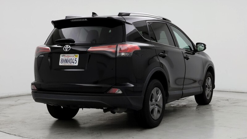 2018 Toyota RAV4 LE 8