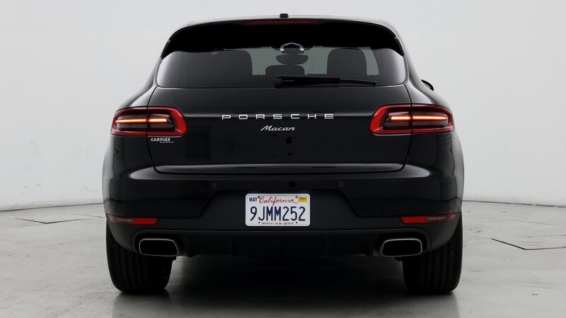 2018 Porsche Macan  6