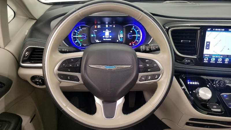 2019 Chrysler Pacifica Hybrid Limited 10