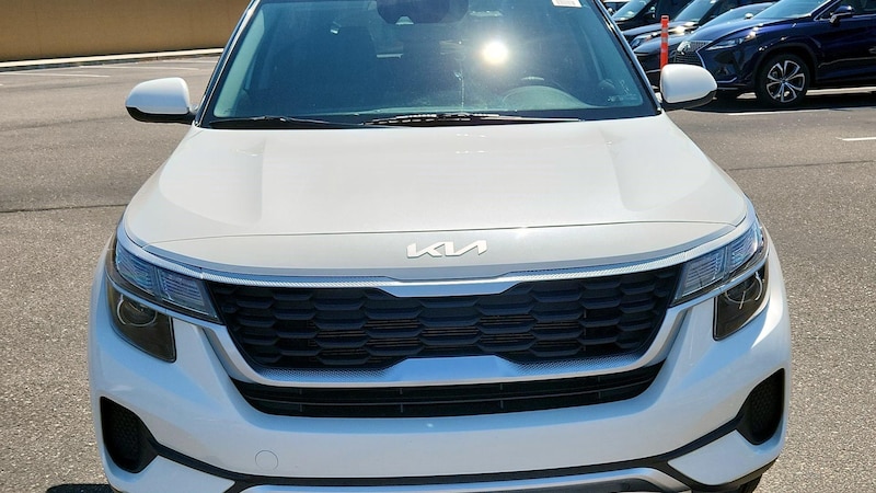 2022 Kia Seltos LX 2