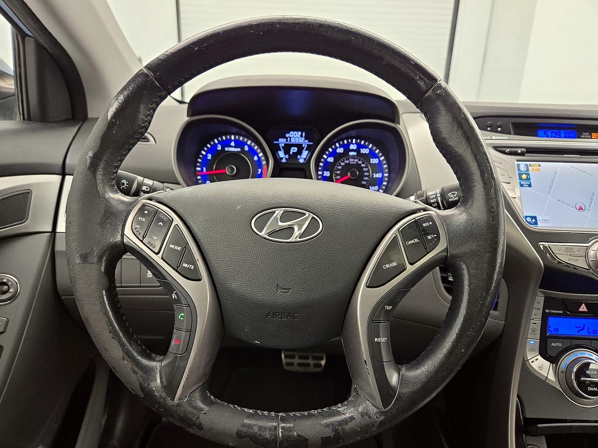 Thumbnail: 2013 Hyundai Elantra - 10