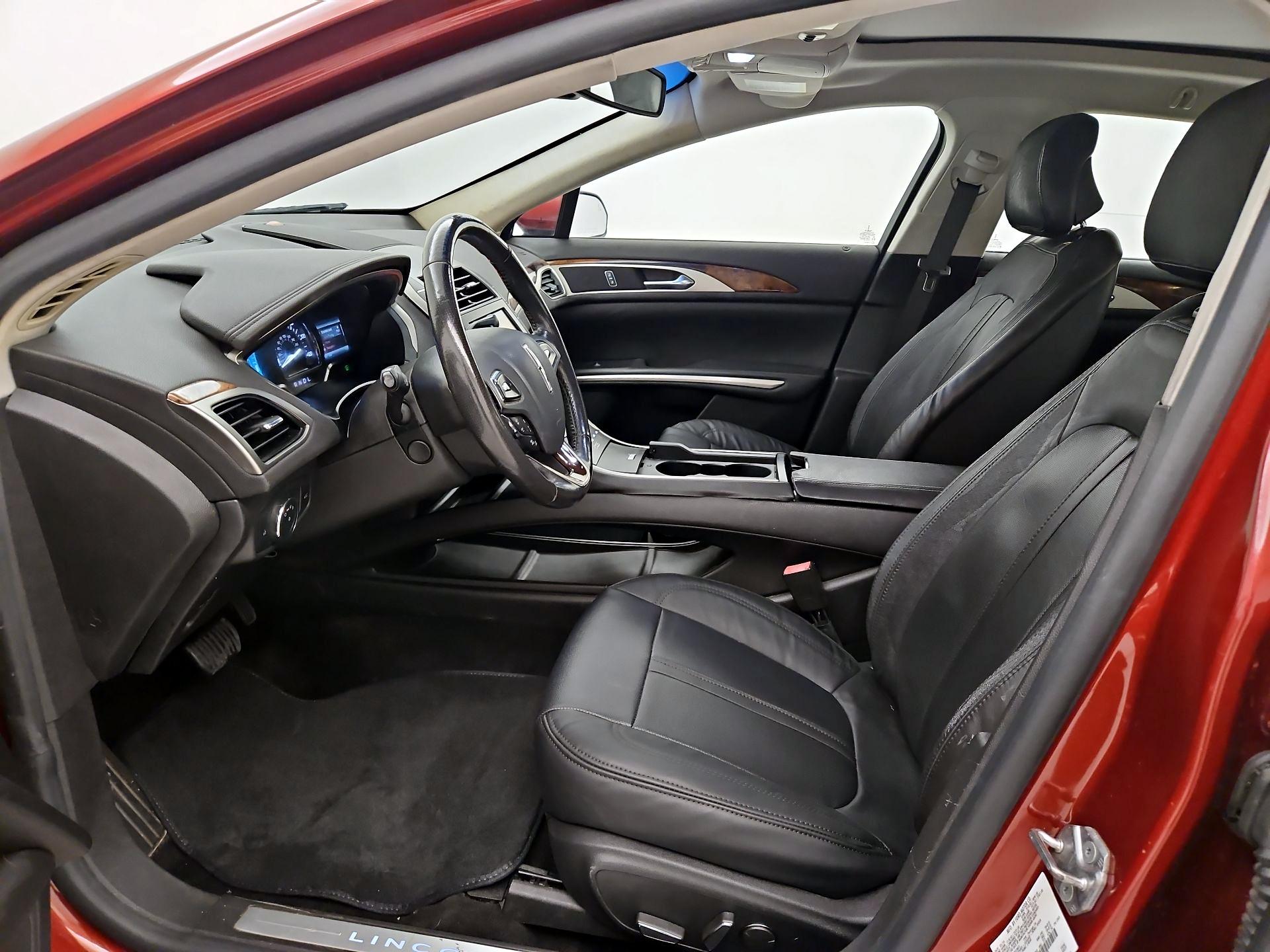 Thumbnail: 2014 Lincoln MKZ - 11