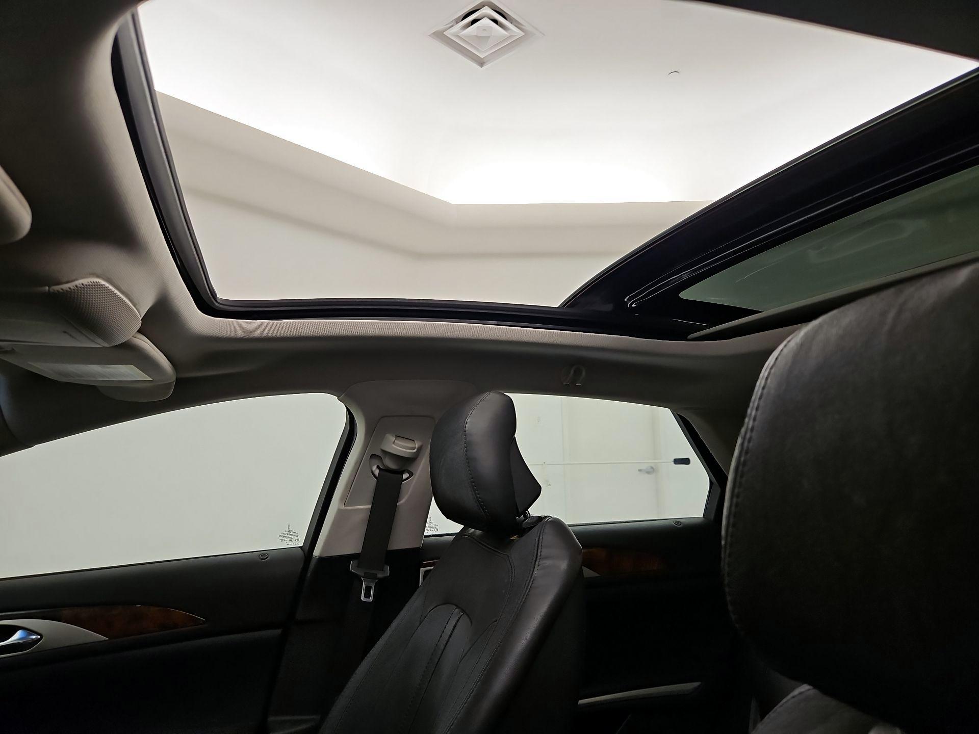 Thumbnail: 2014 Lincoln MKZ - 19
