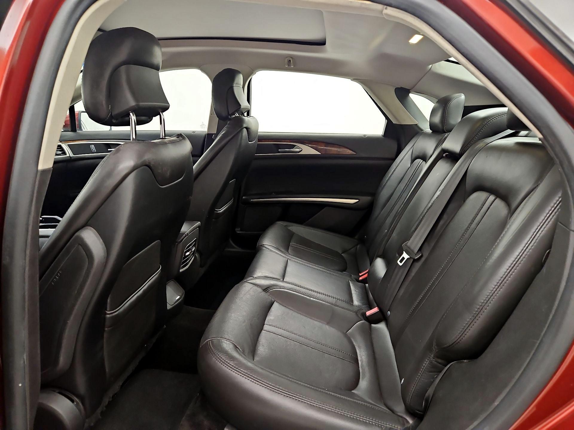 Thumbnail: 2014 Lincoln MKZ - 20