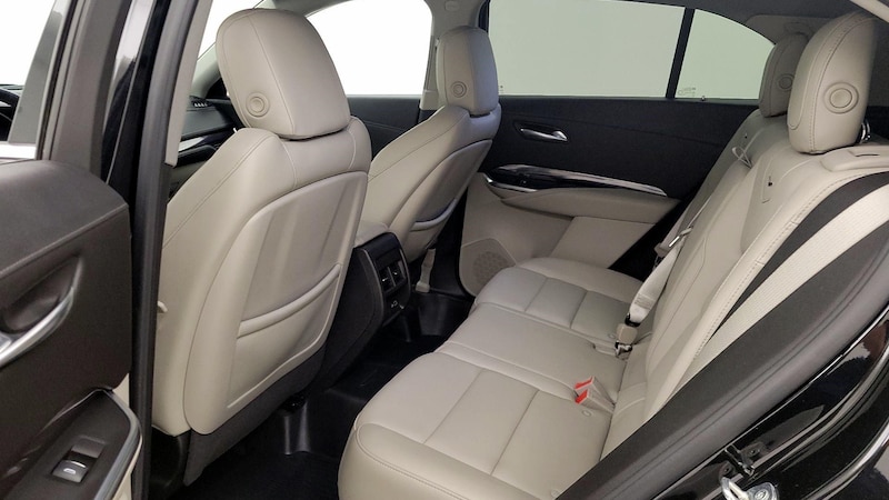 2021 Cadillac XT4 Luxury 21