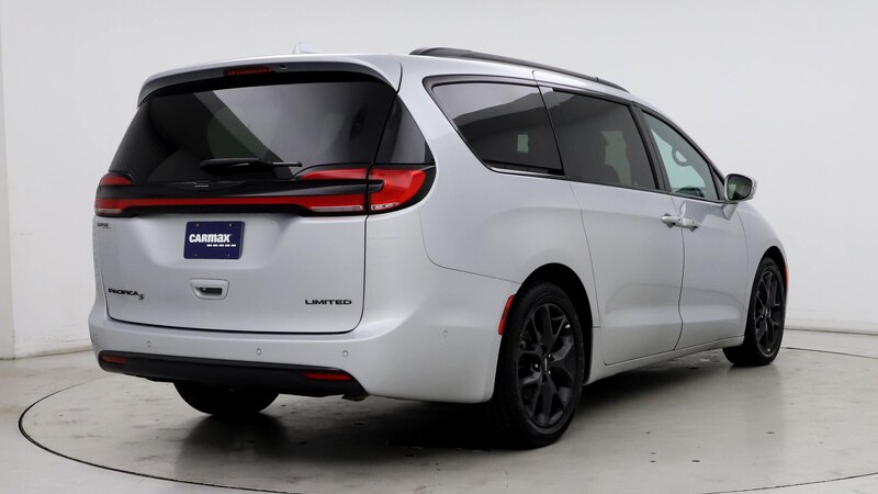 2022 Chrysler Pacifica Limited 8