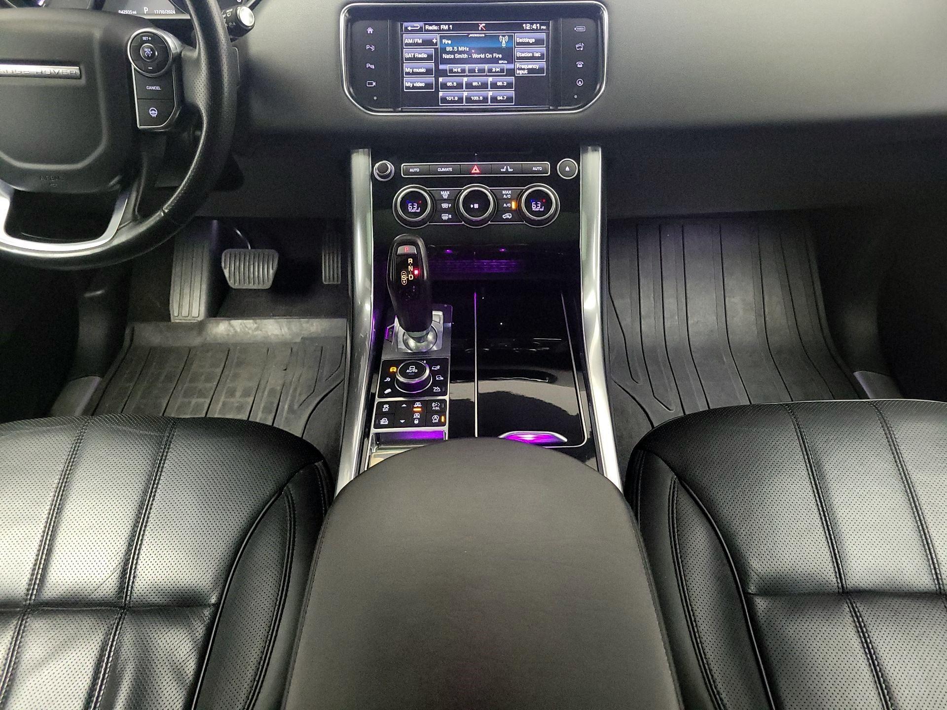 Thumbnail: 2016 Land Rover Range Rover Sport - 18