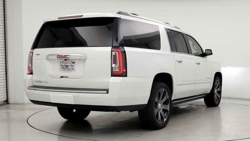 2016 GMC Yukon XL Denali 8