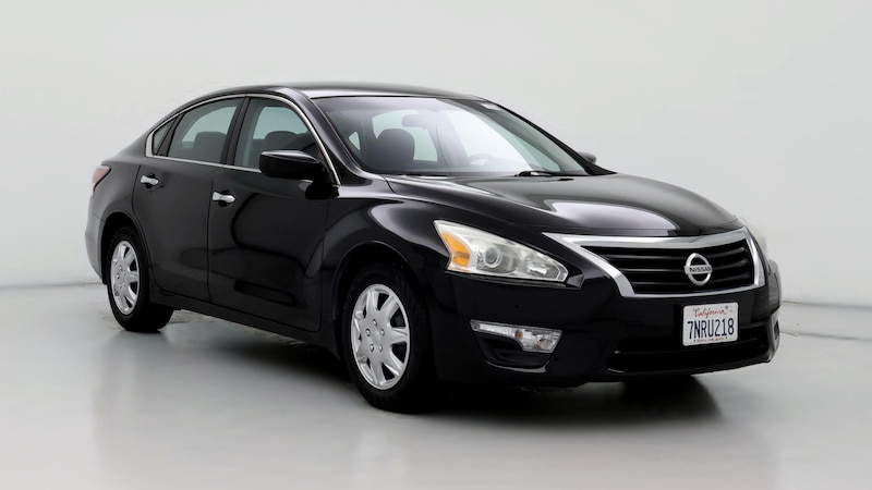 2015 Nissan Altima S Hero Image