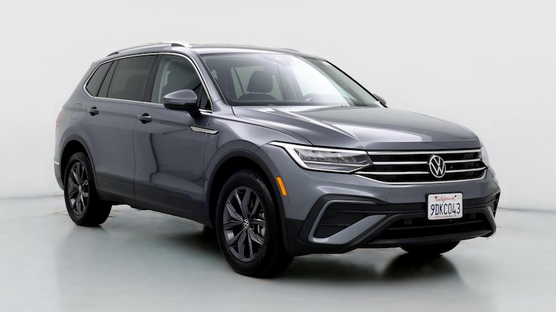 2022 Volkswagen Tiguan SE Hero Image