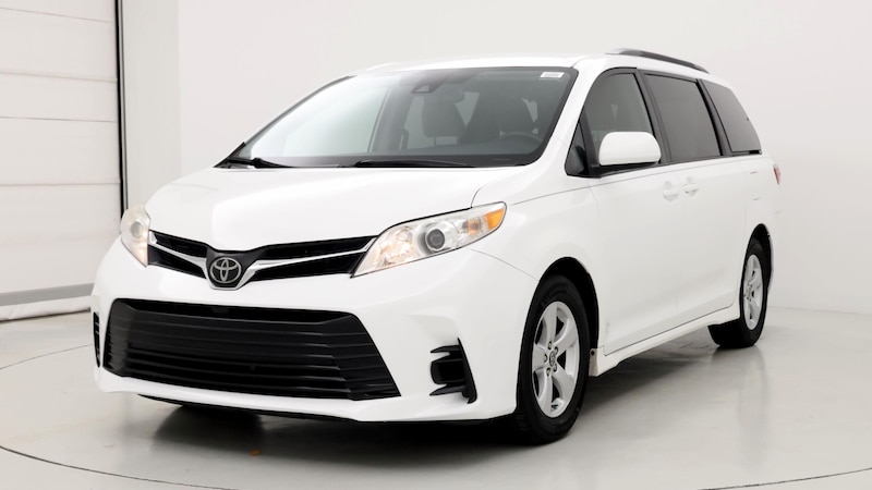 2020 Toyota Sienna LE 4