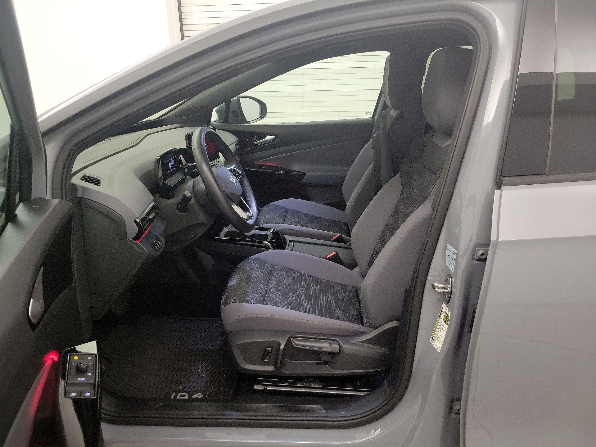 Thumbnail: 2022 Volkswagen ID.4 - 11