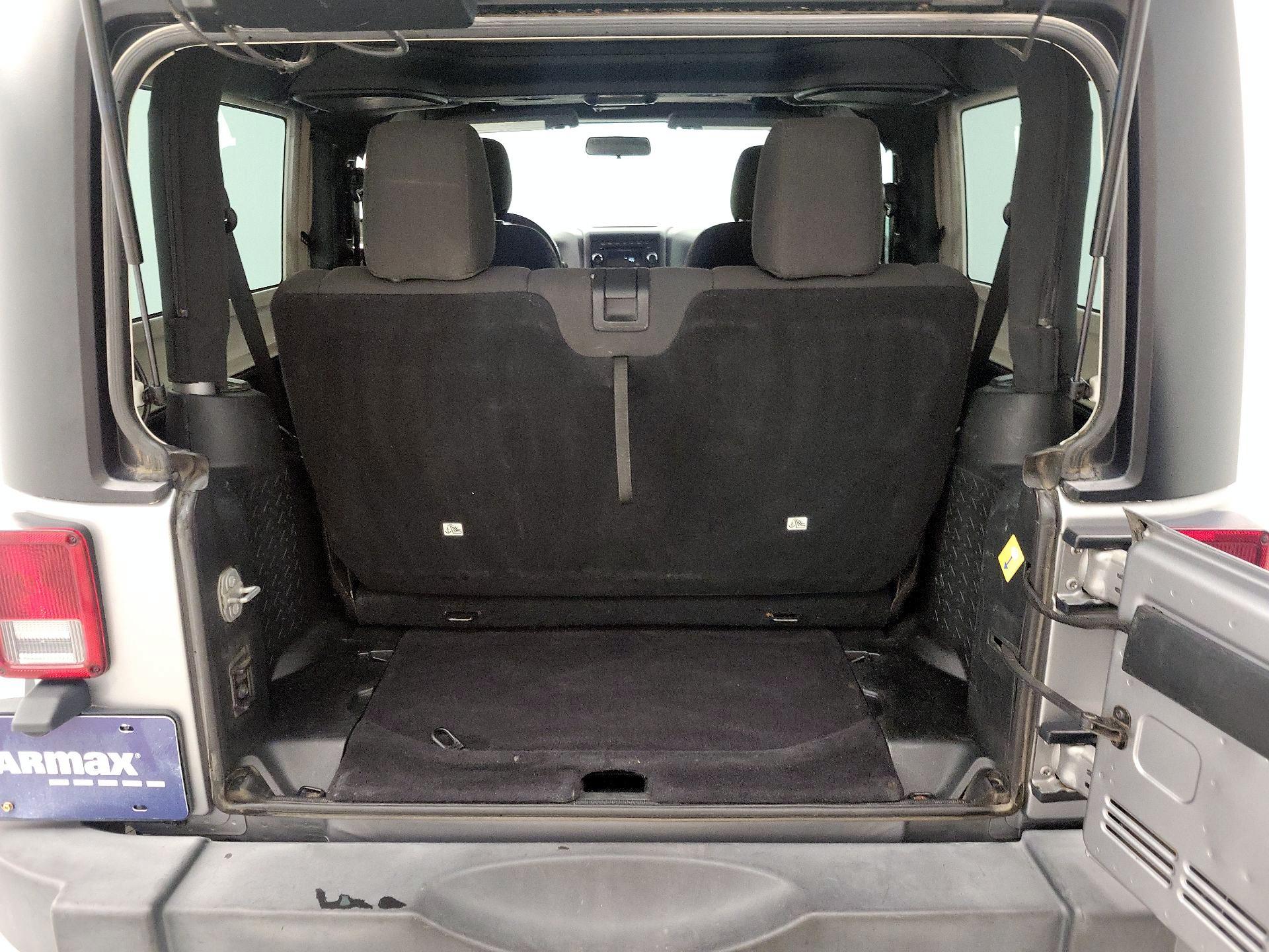 Thumbnail: 2018 Jeep Wrangler - 19