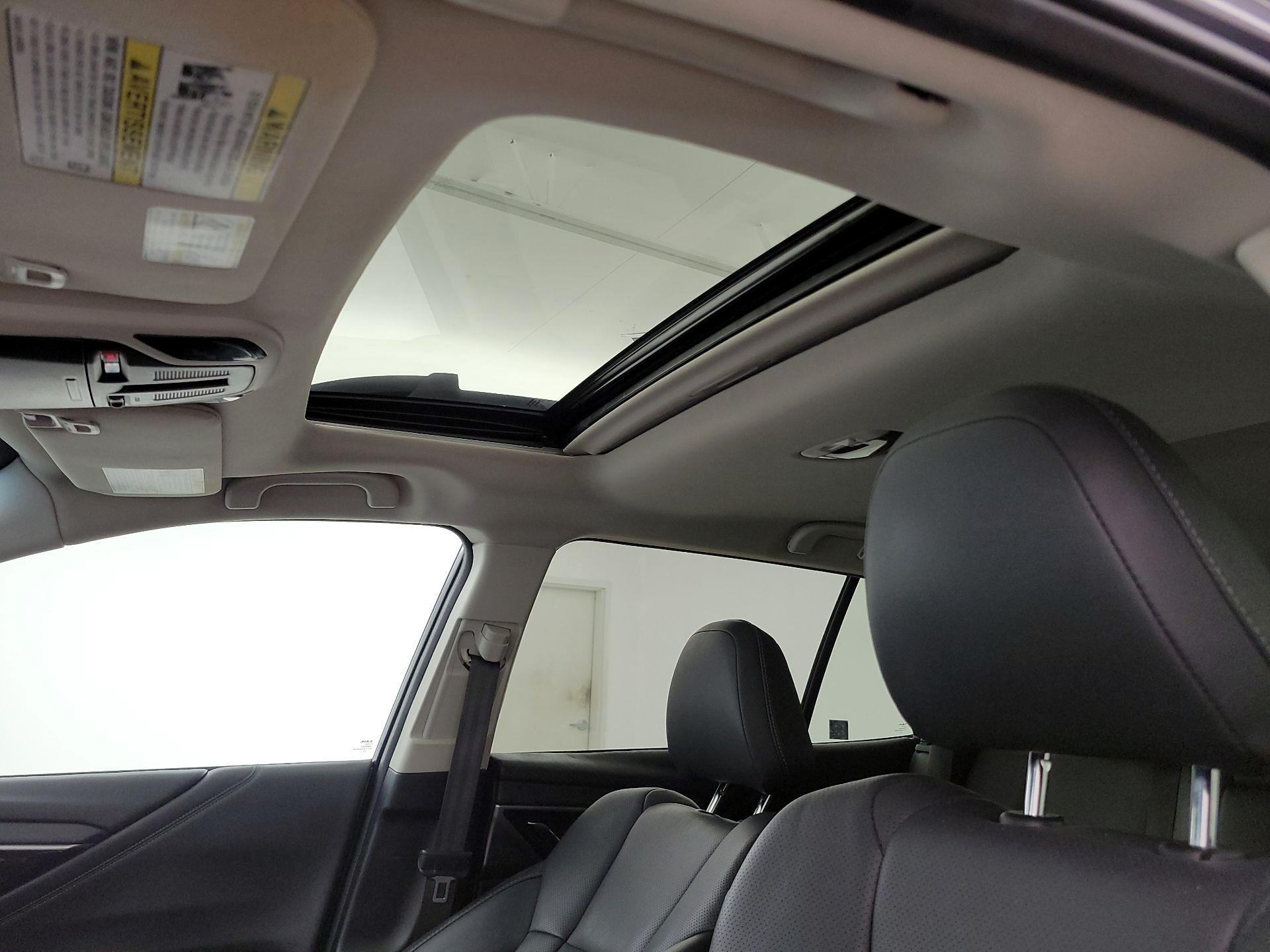 Thumbnail: 2022 Subaru Outback - 20
