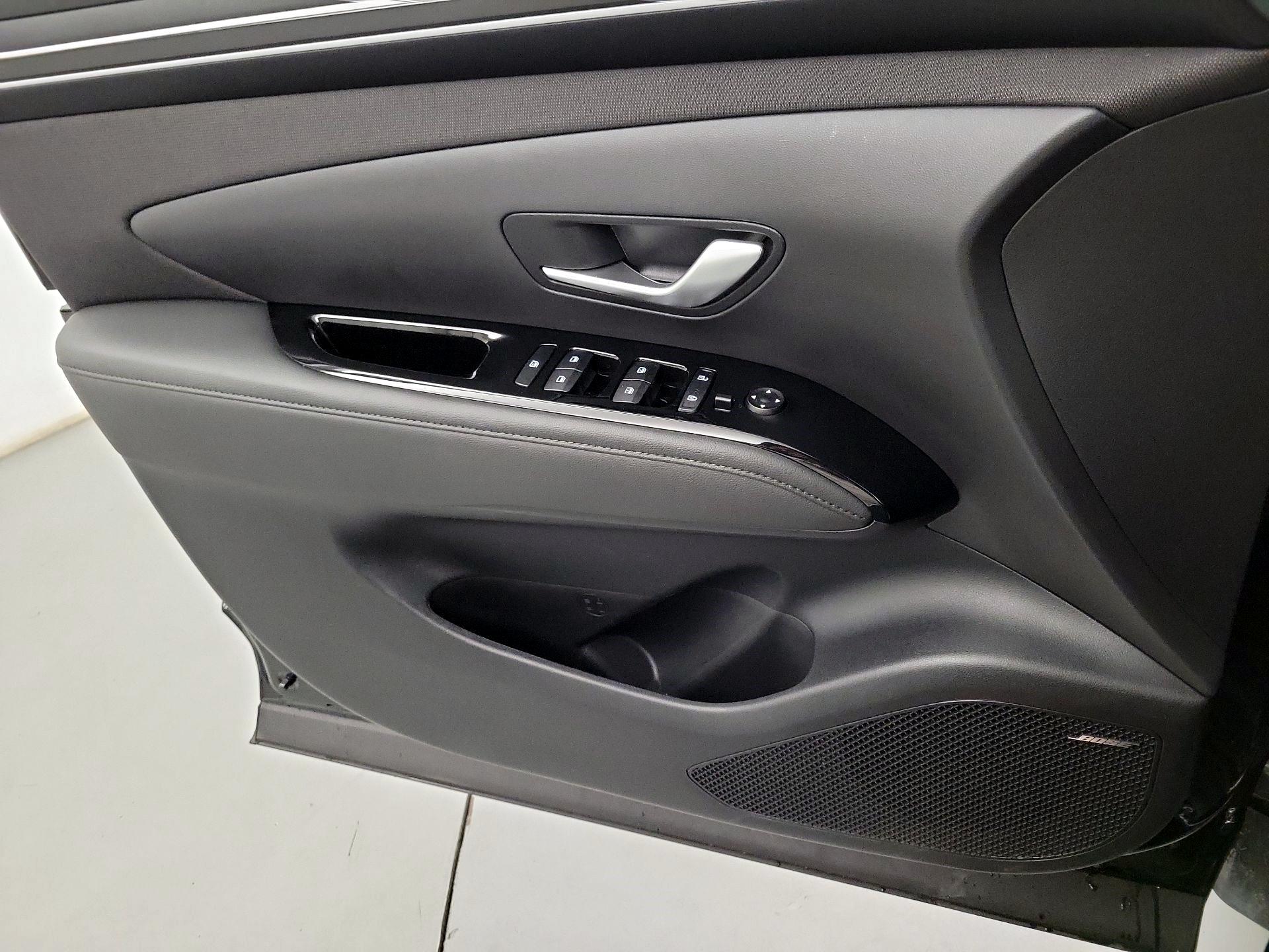 Thumbnail: 2023 Hyundai Tucson - 10