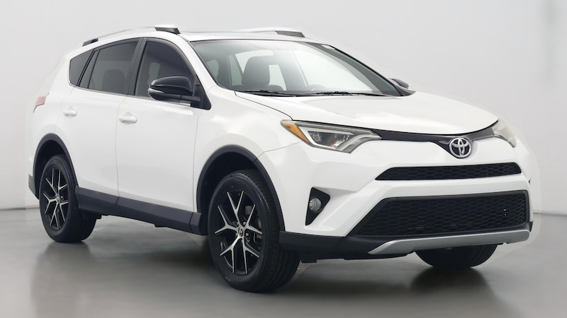 2016 Toyota RAV4 SE Hero Image