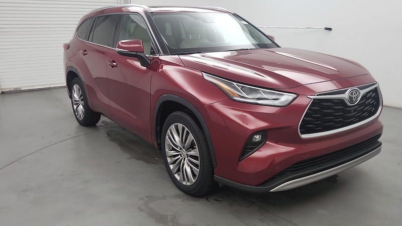 2020 Toyota Highlander Platinum Hero Image