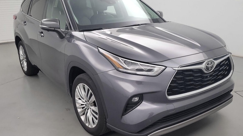 2023 Toyota Highlander Platinum Hero Image