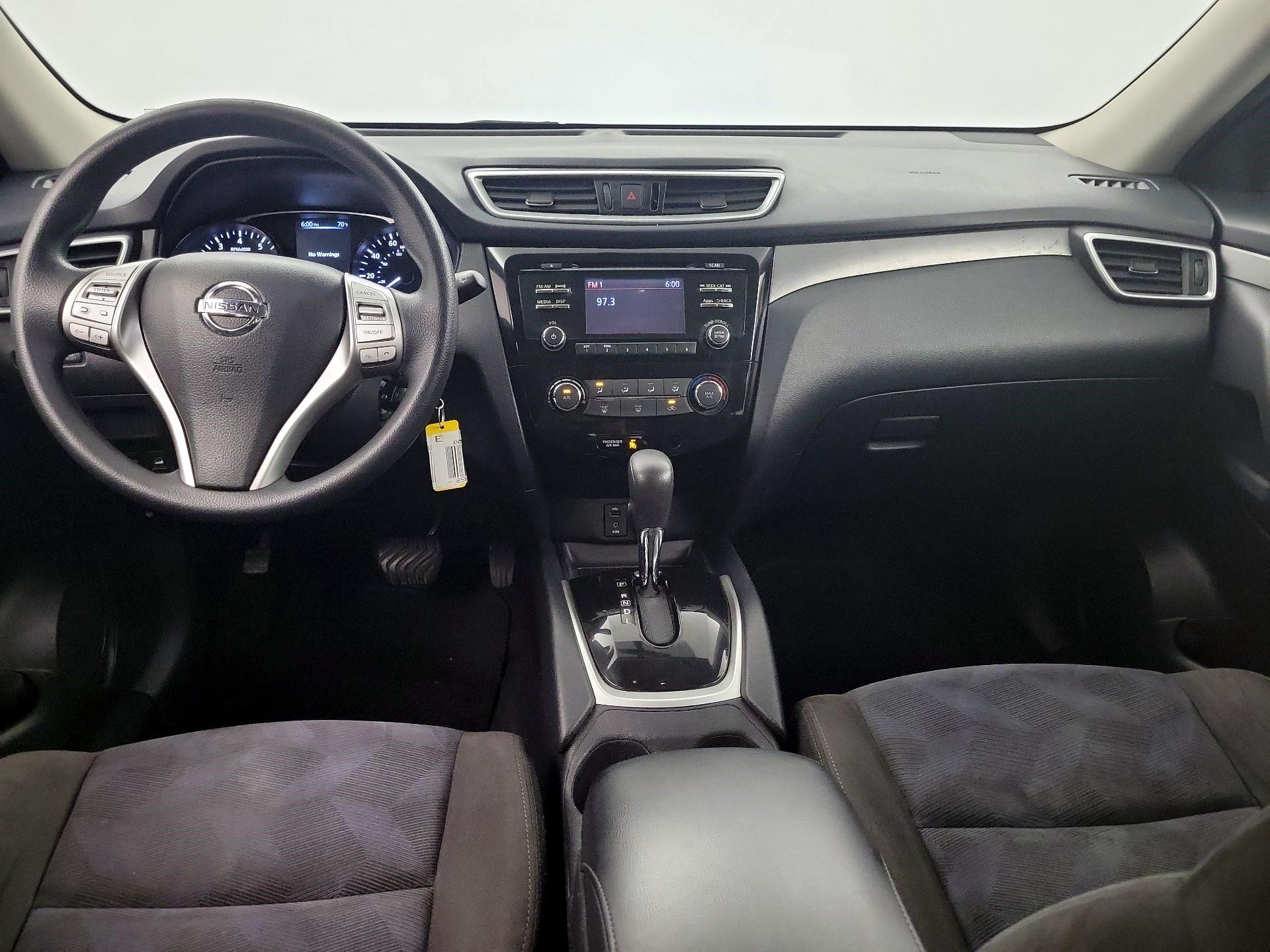 Thumbnail: 2015 Nissan Rogue - 8