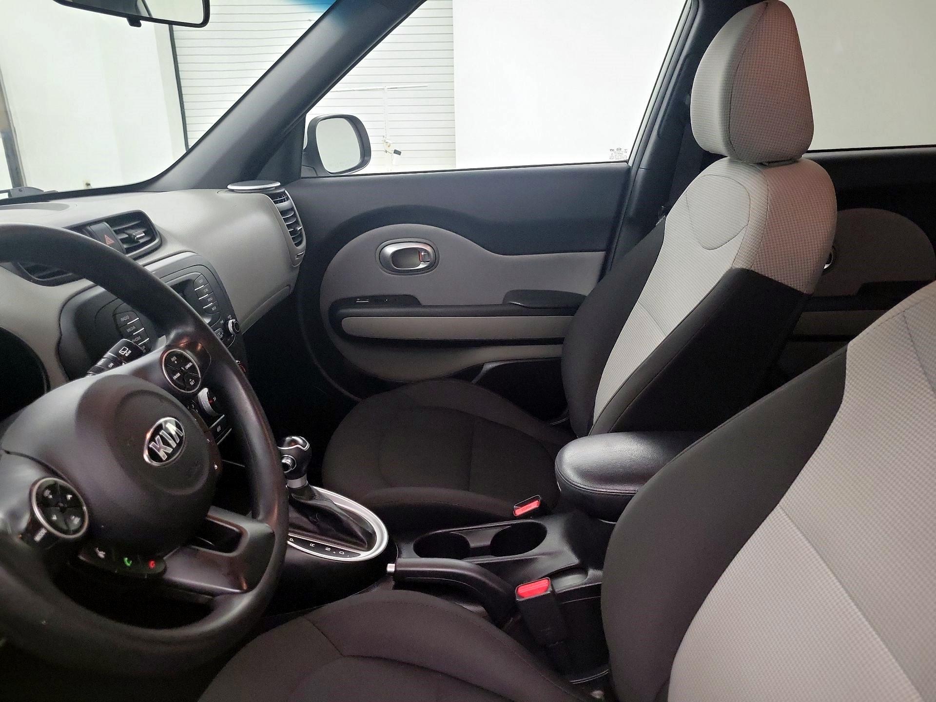 Thumbnail: 2016 Kia Soul - 9