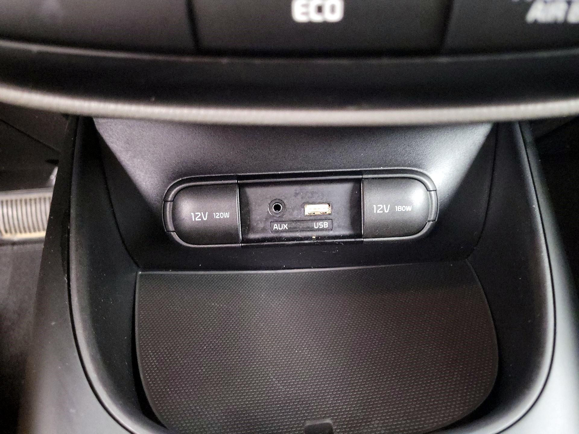 Thumbnail: 2016 Kia Soul - 15