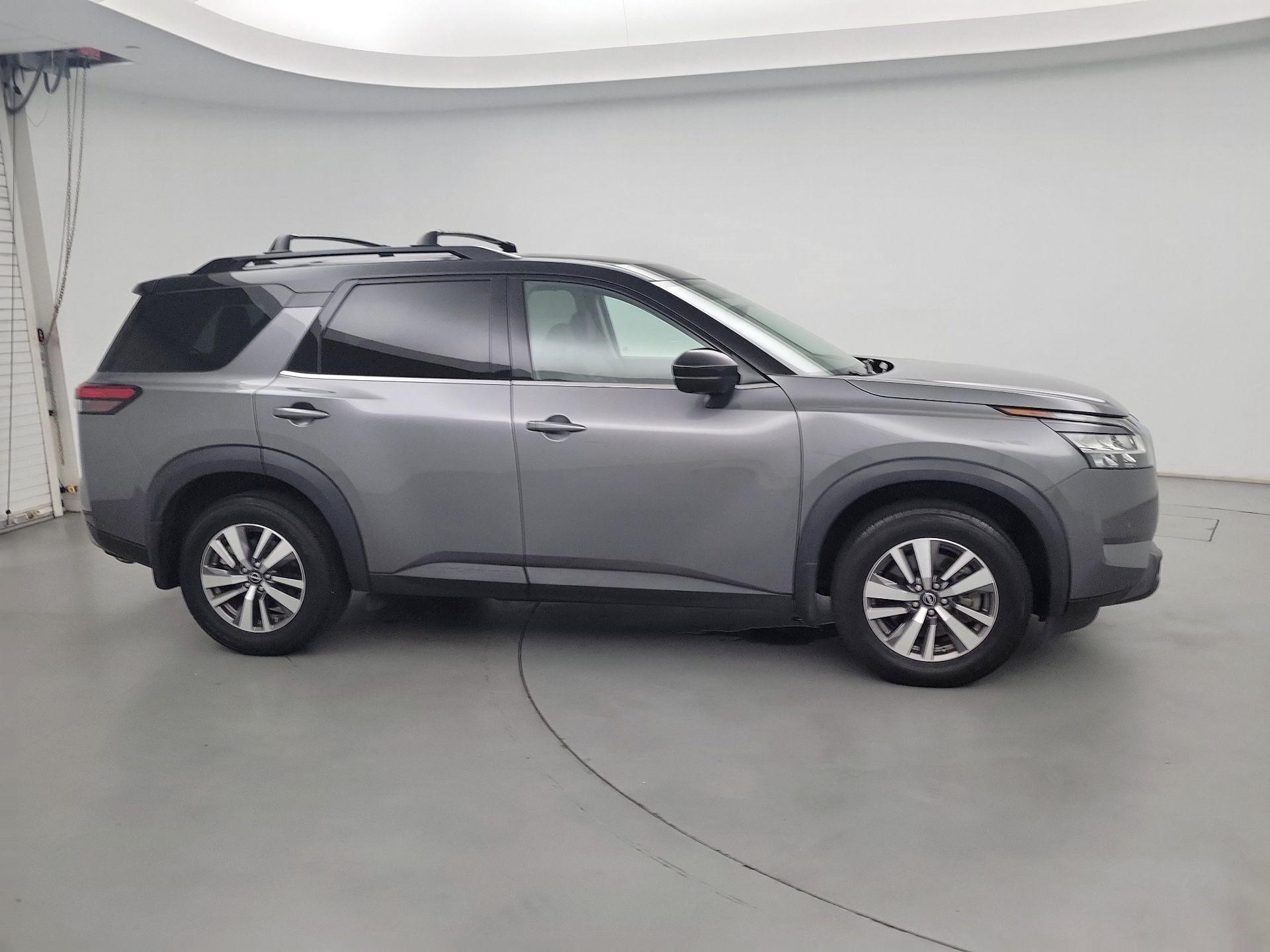 Thumbnail: 2022 Nissan Pathfinder - 4