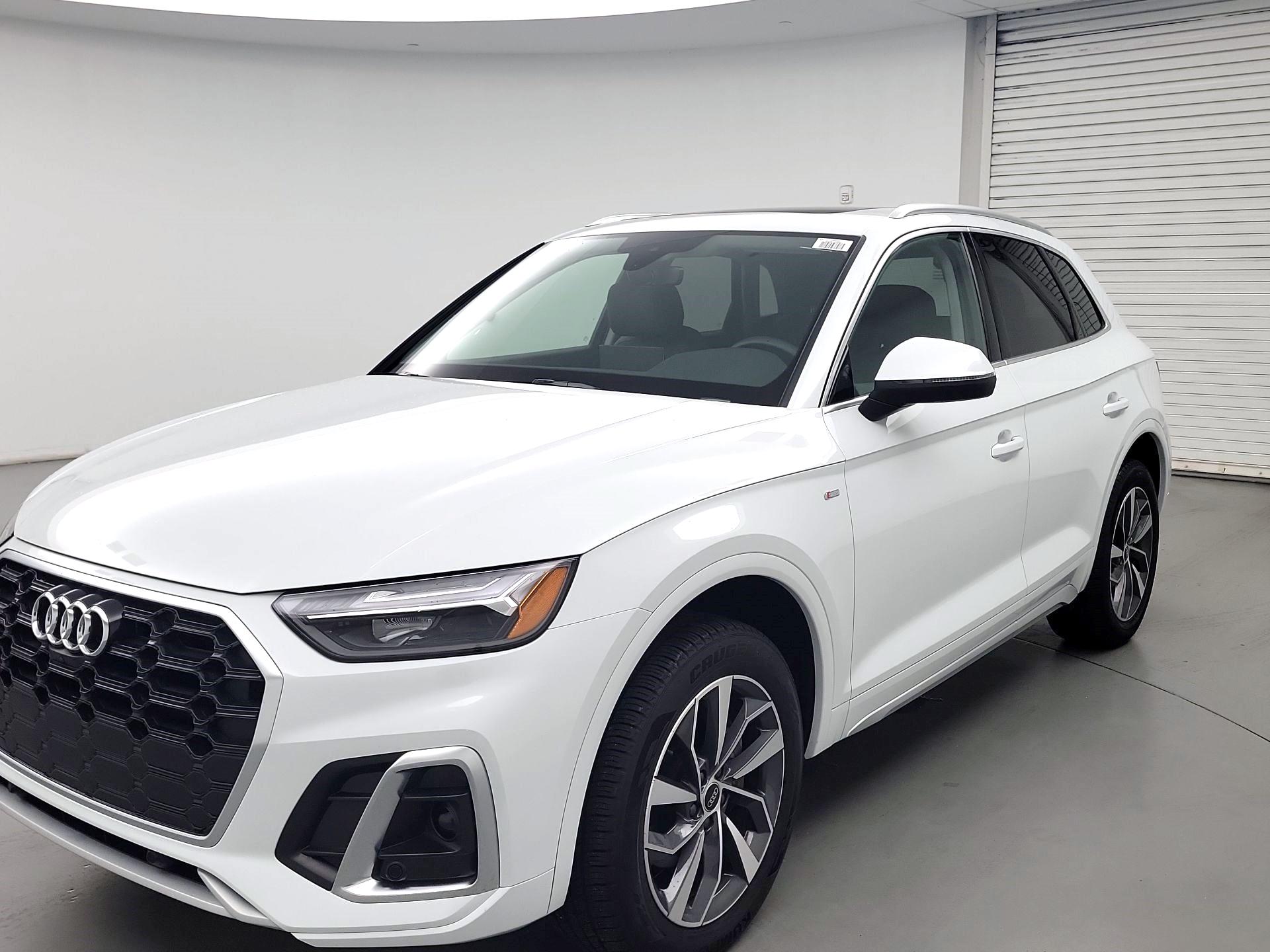 Thumbnail: 2023 Audi Q5 - 3