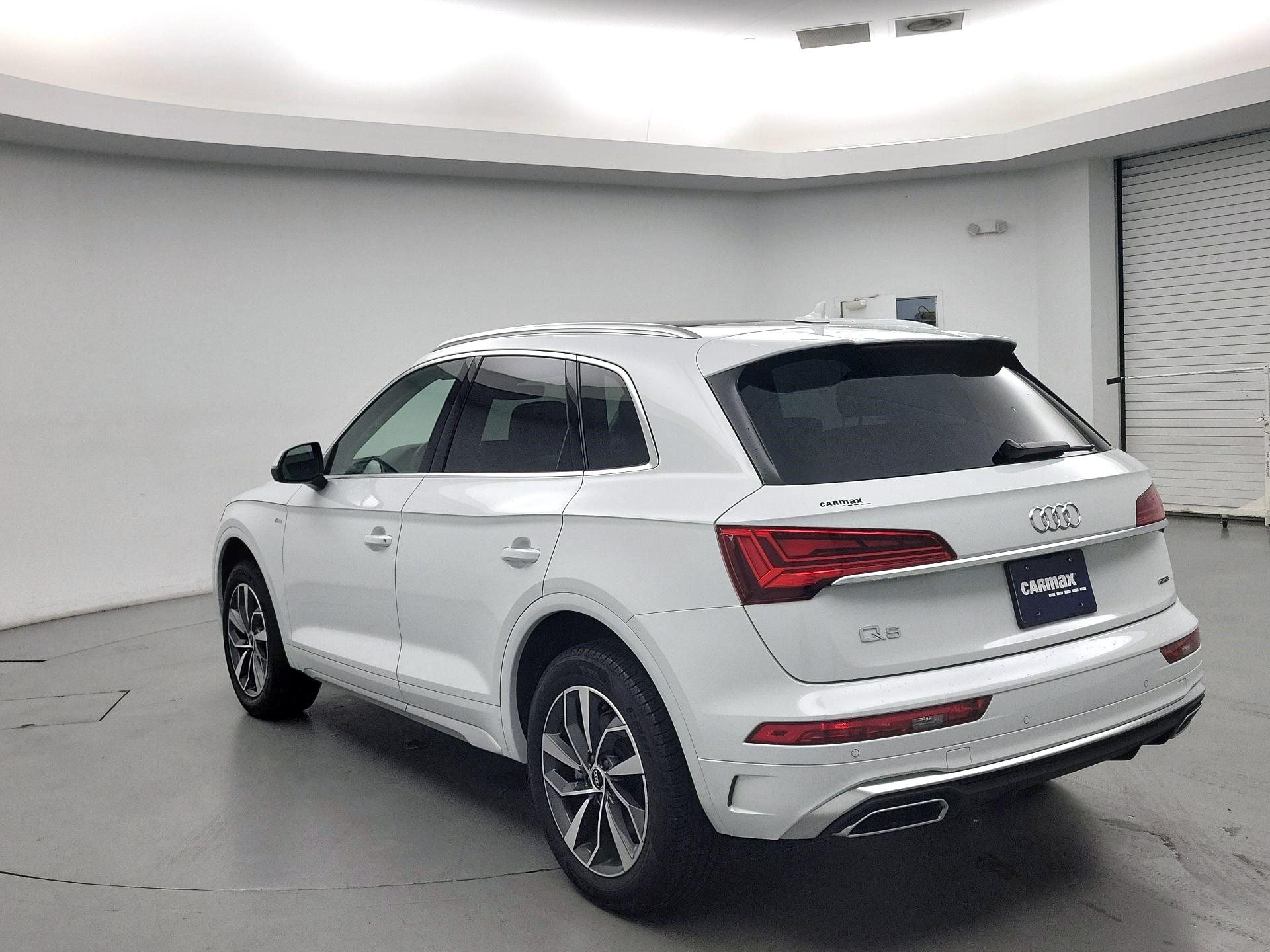 Thumbnail: 2023 Audi Q5 - 7