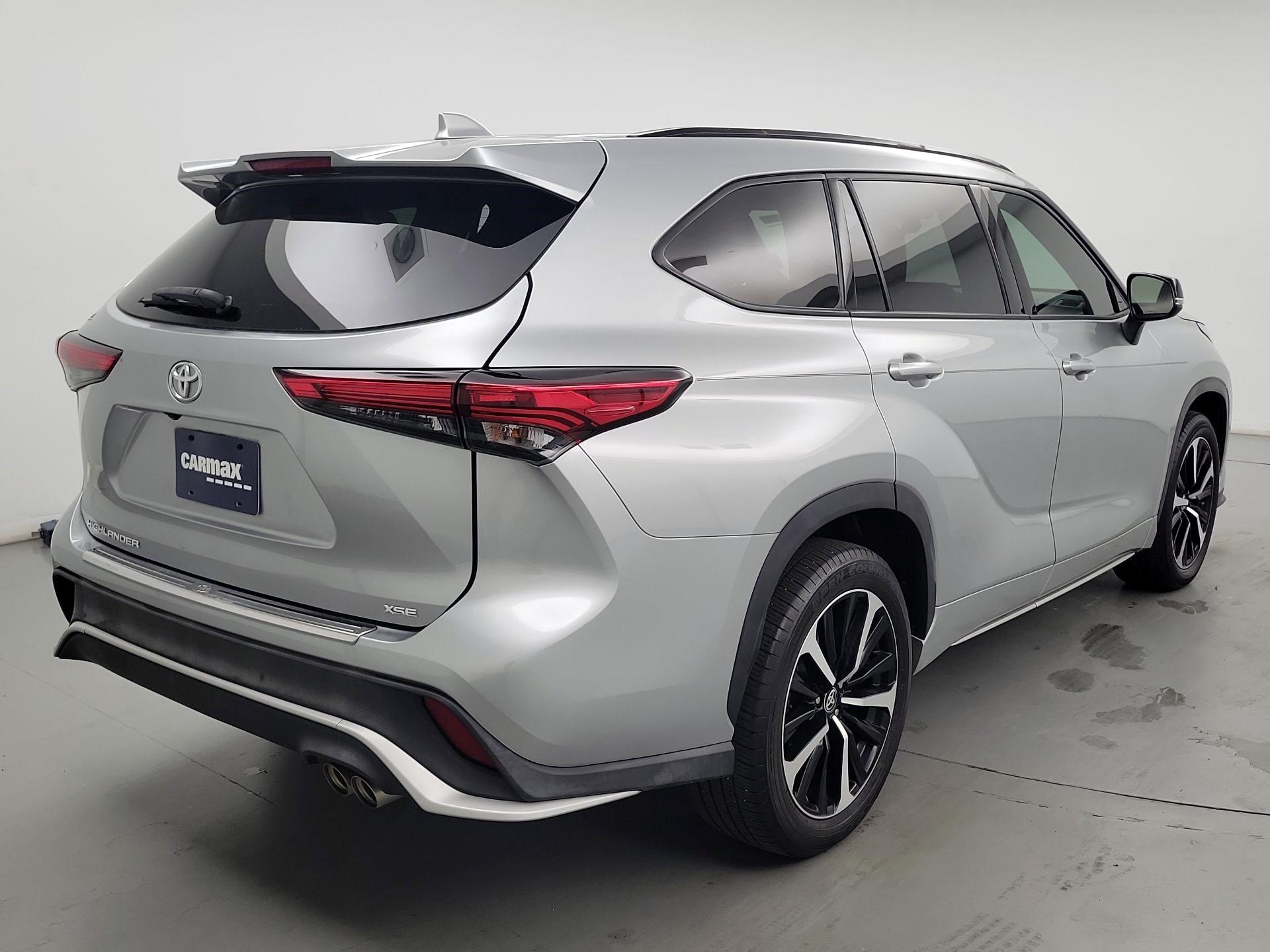 Thumbnail: 2021 Toyota Highlander - 5
