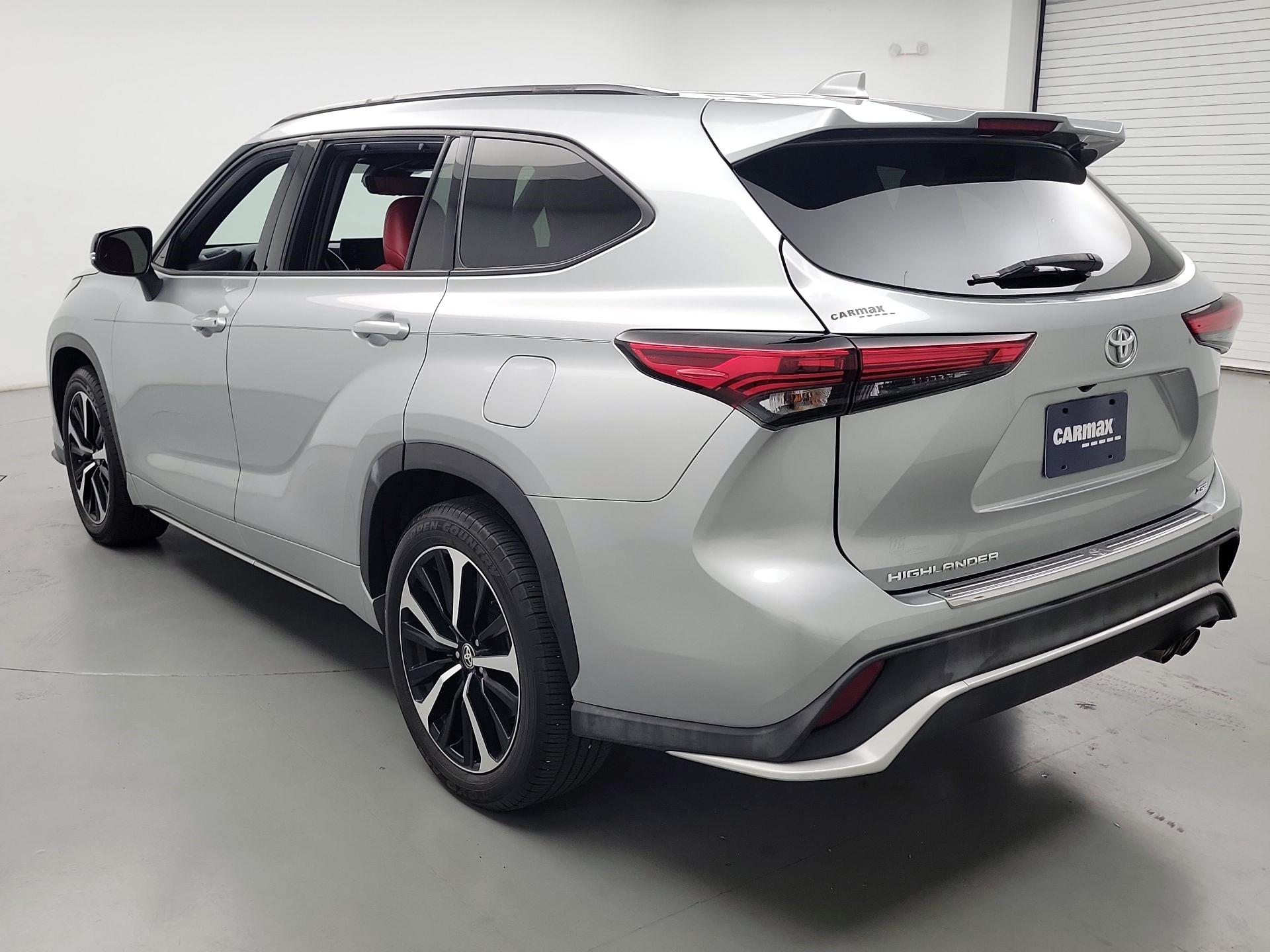 Thumbnail: 2021 Toyota Highlander - 7