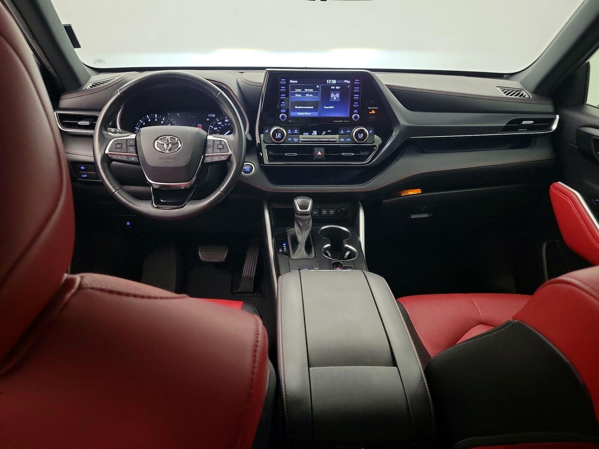 Thumbnail: 2021 Toyota Highlander - 8