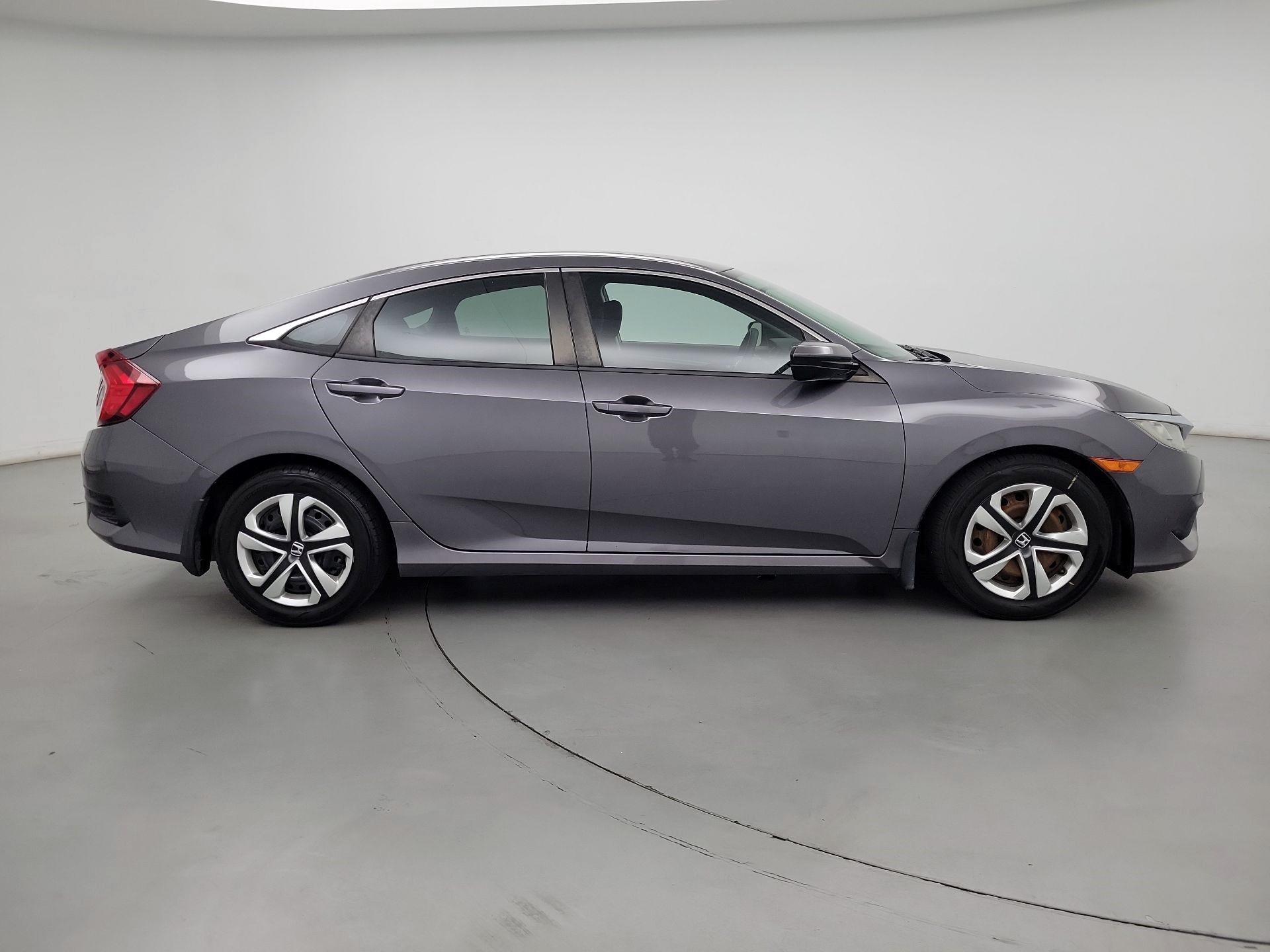 Thumbnail: 2017 Honda Civic - 4
