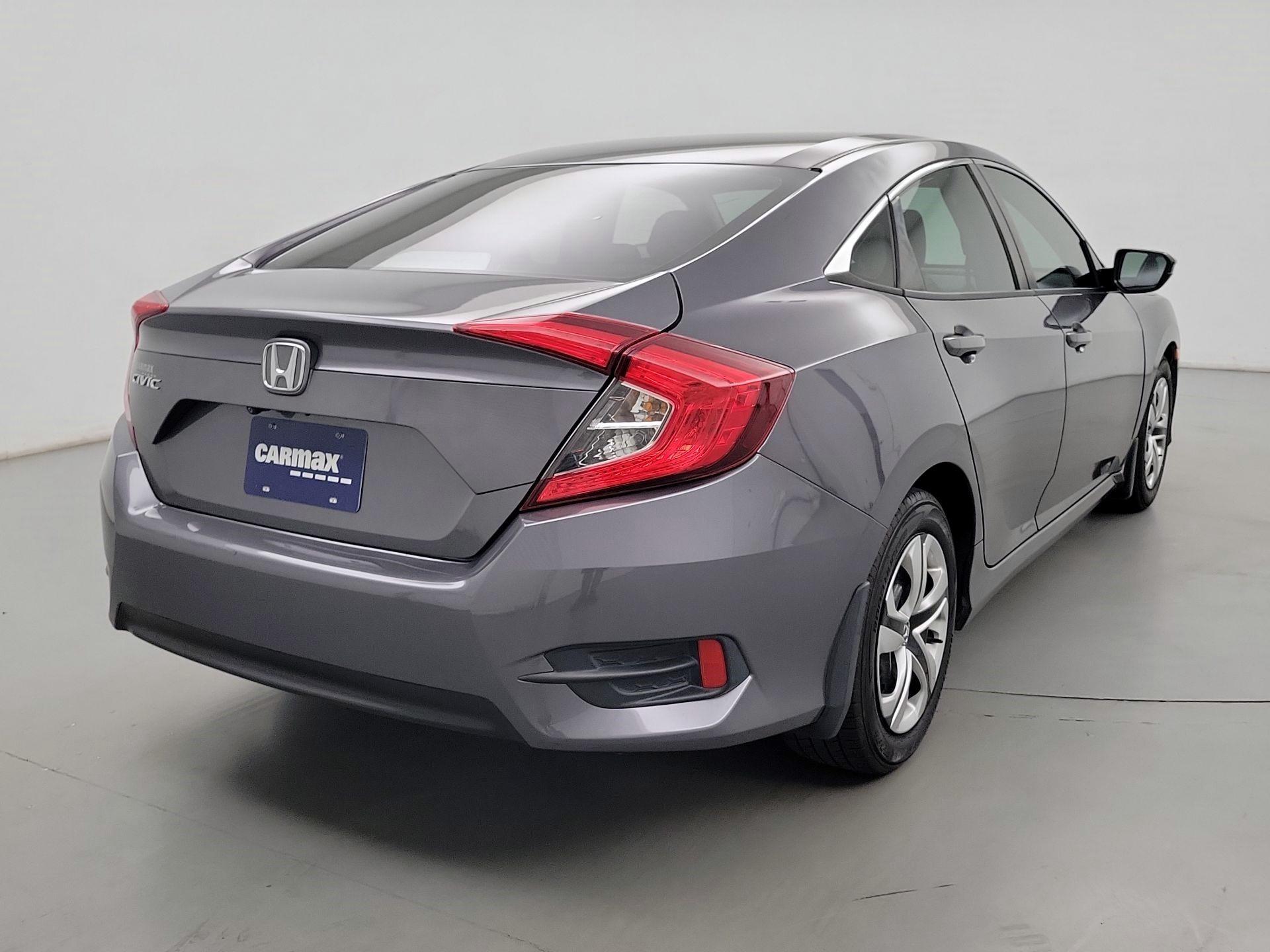 Thumbnail: 2017 Honda Civic - 5