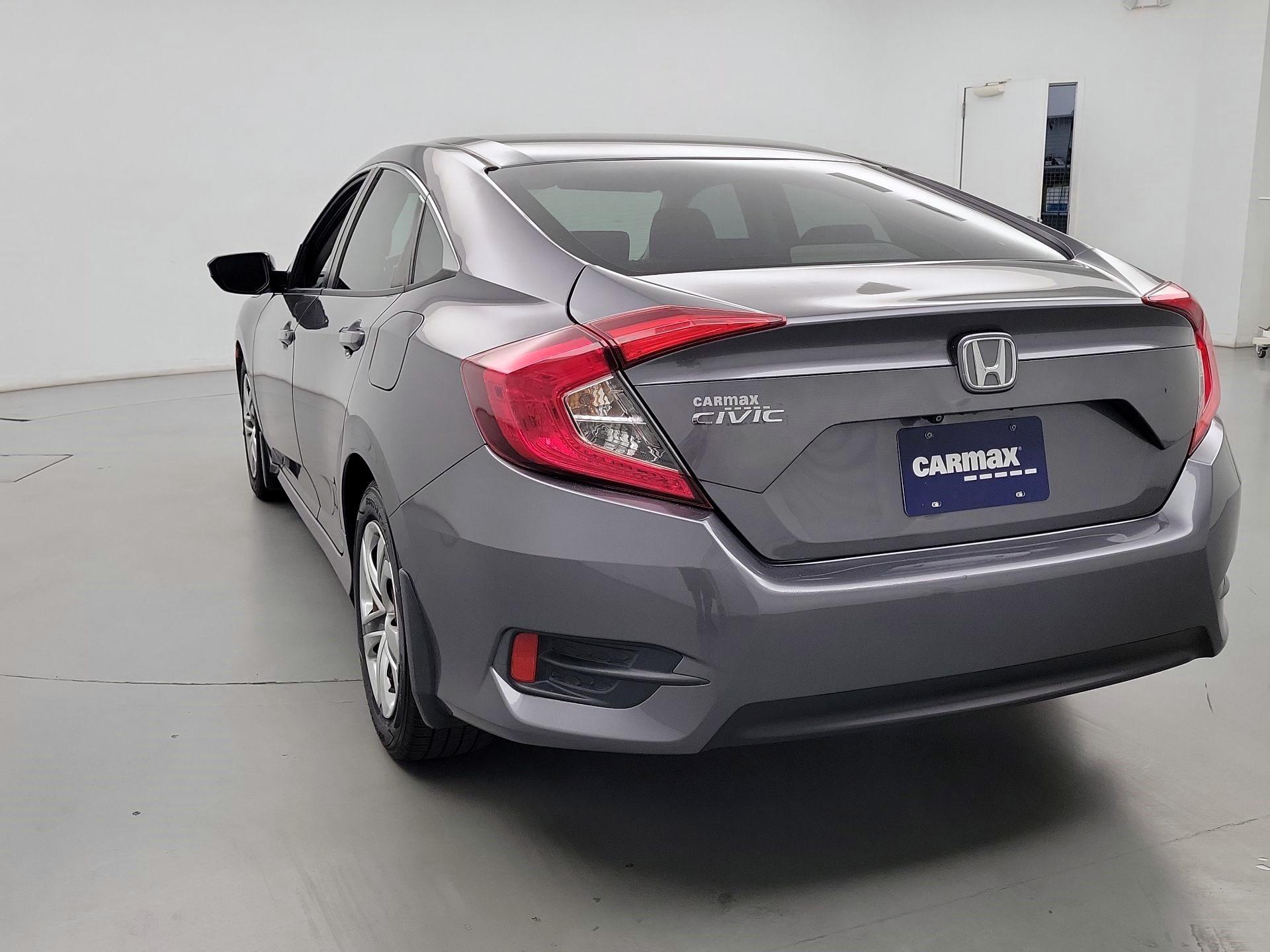 Thumbnail: 2017 Honda Civic - 7