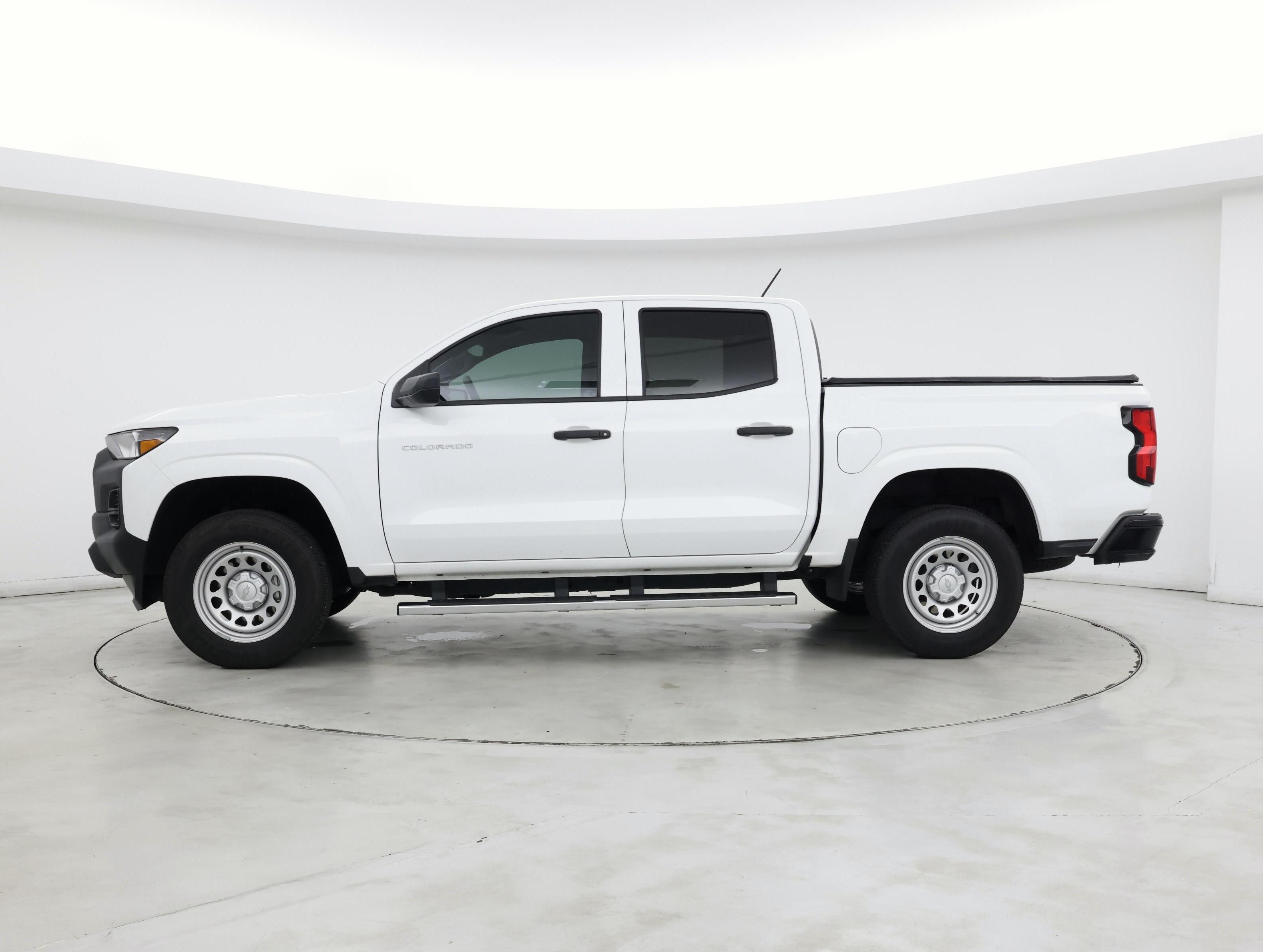 Thumbnail: 2024 Chevrolet Colorado - 3