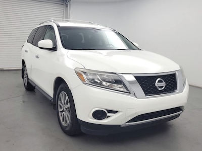 White 2016 Nissan Pathfinder S