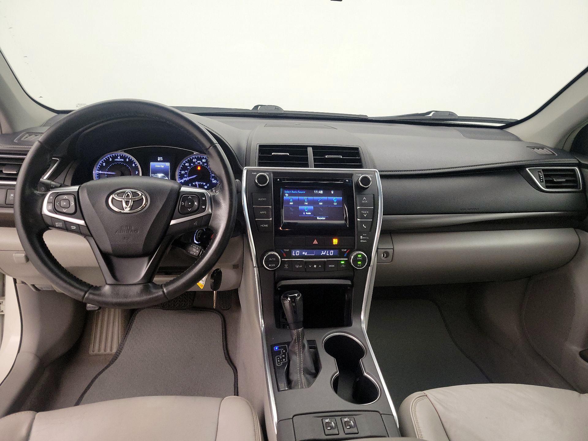 Thumbnail: 2015 Toyota Camry - 9
