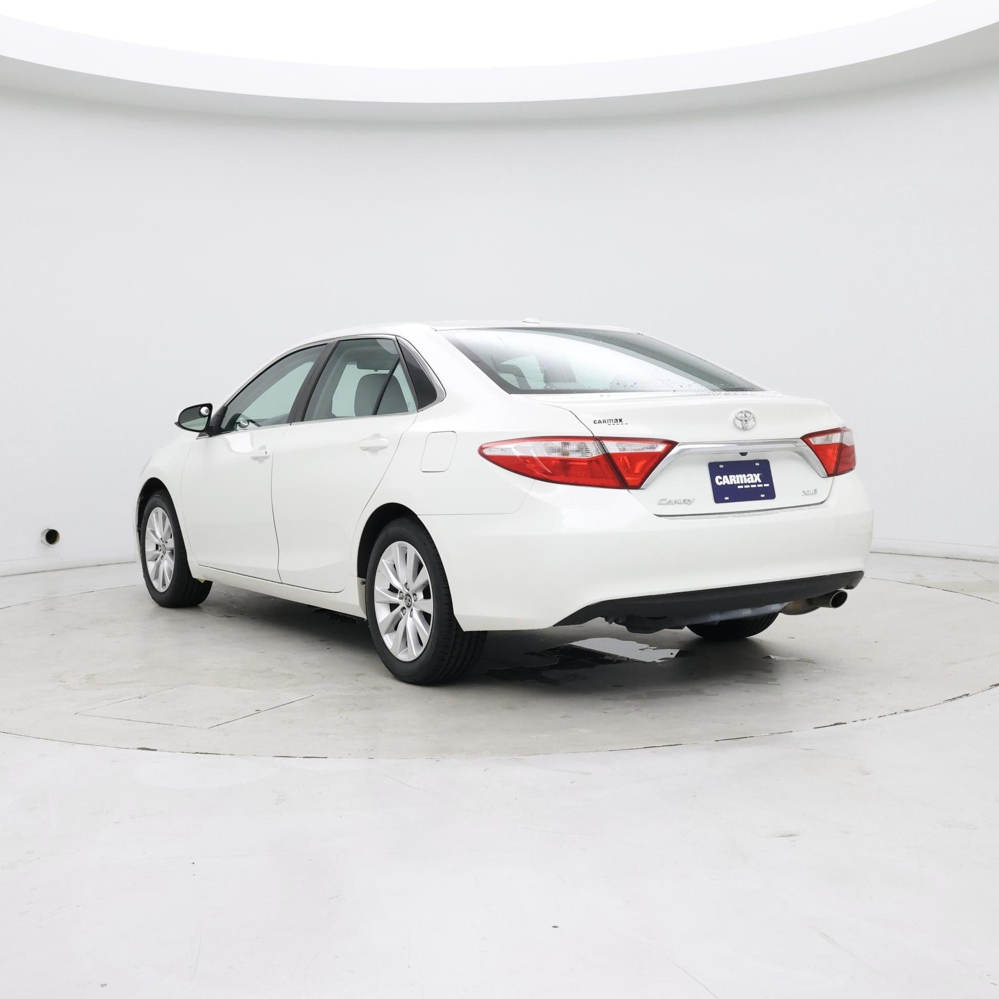 Thumbnail: 2015 Toyota Camry - 2