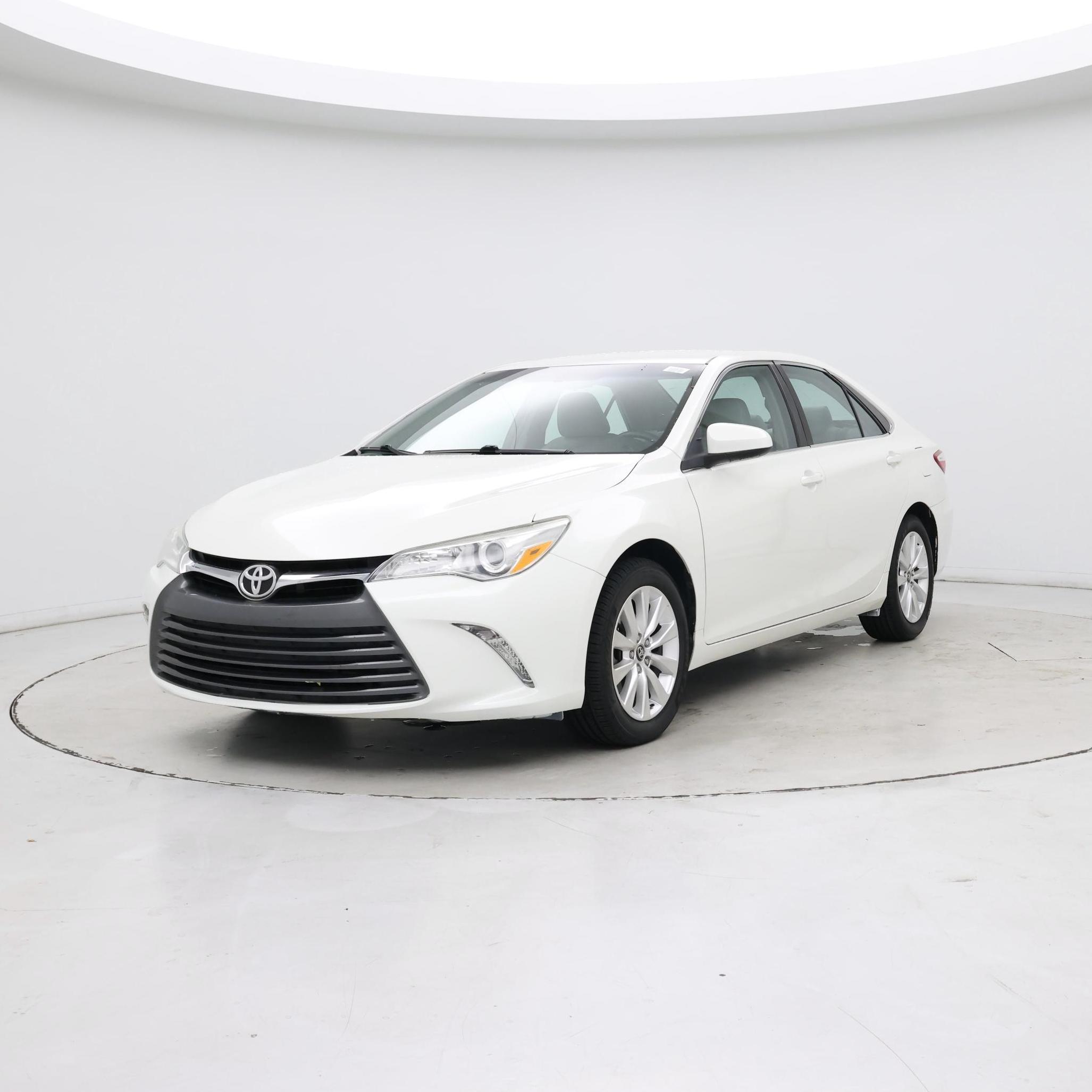 Thumbnail: 2015 Toyota Camry - 4