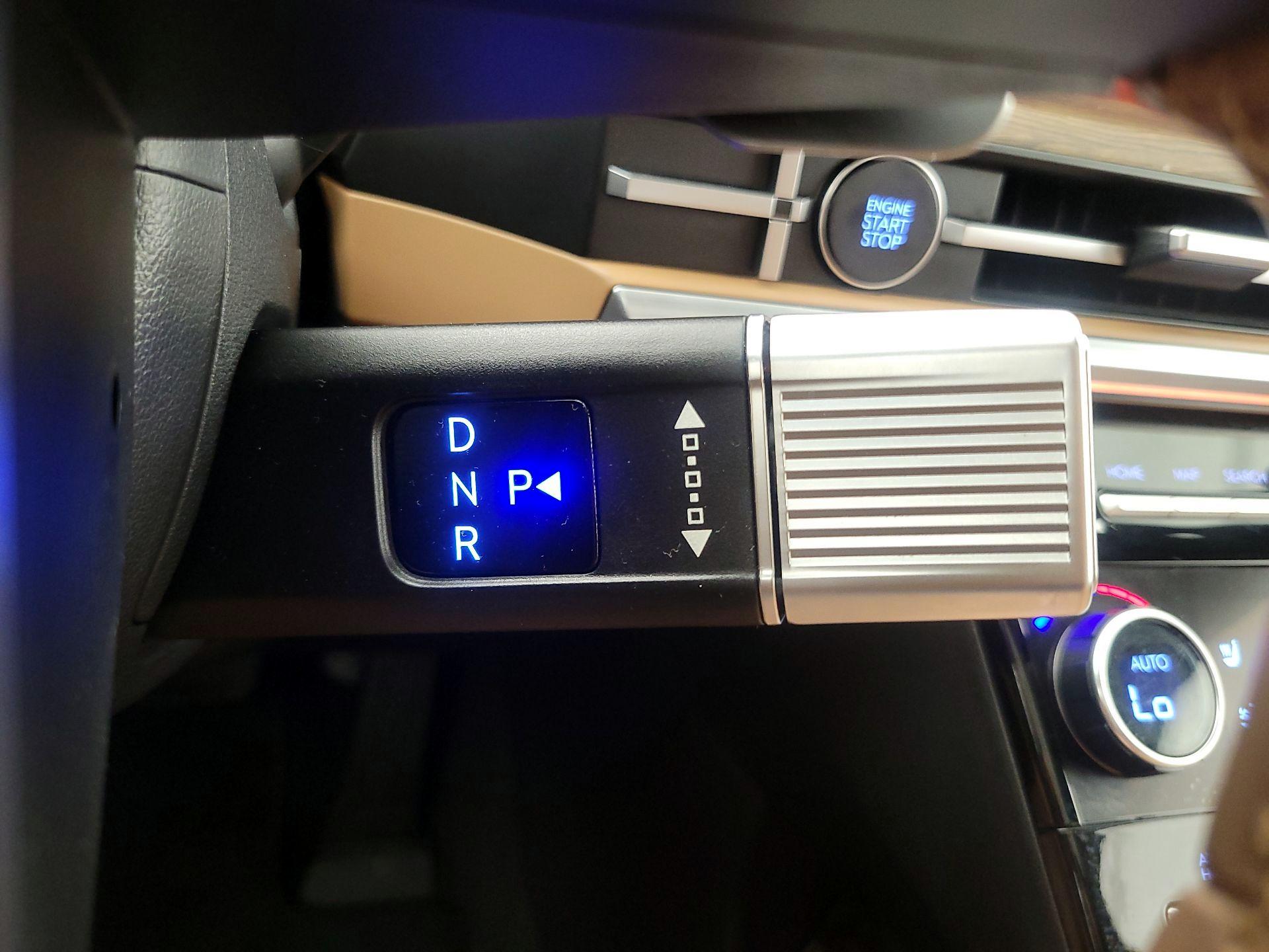 Thumbnail: 2024 Hyundai Santa Fe - 18