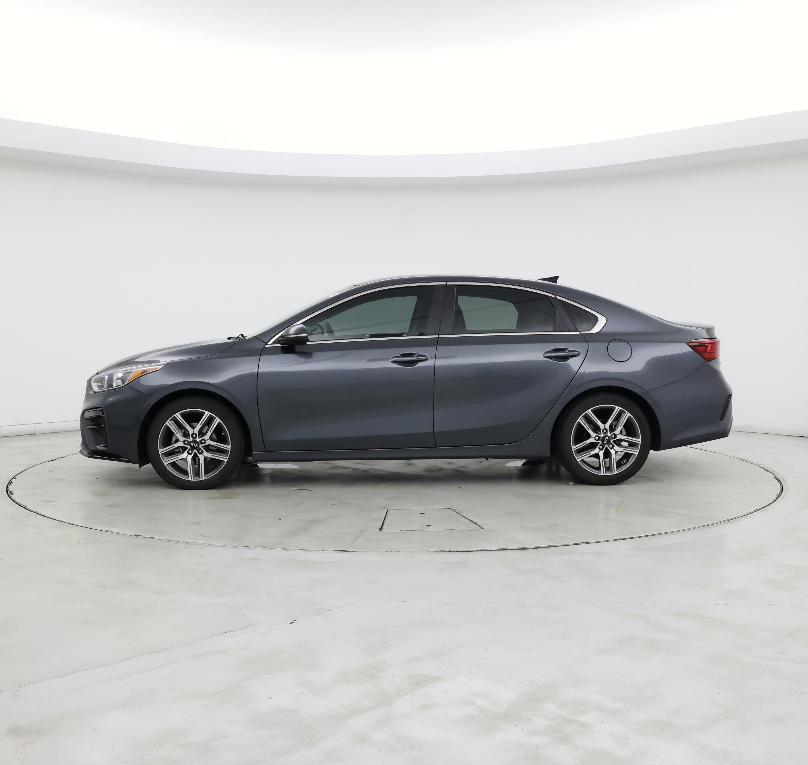 Thumbnail: 2019 Kia Forte - 3