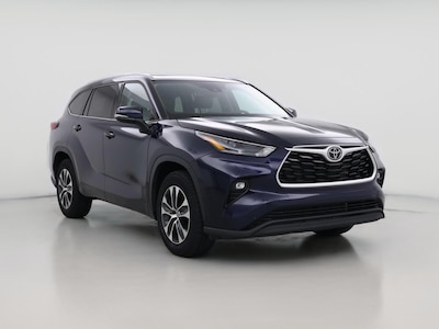 Blue 2022 Toyota Highlander XLE