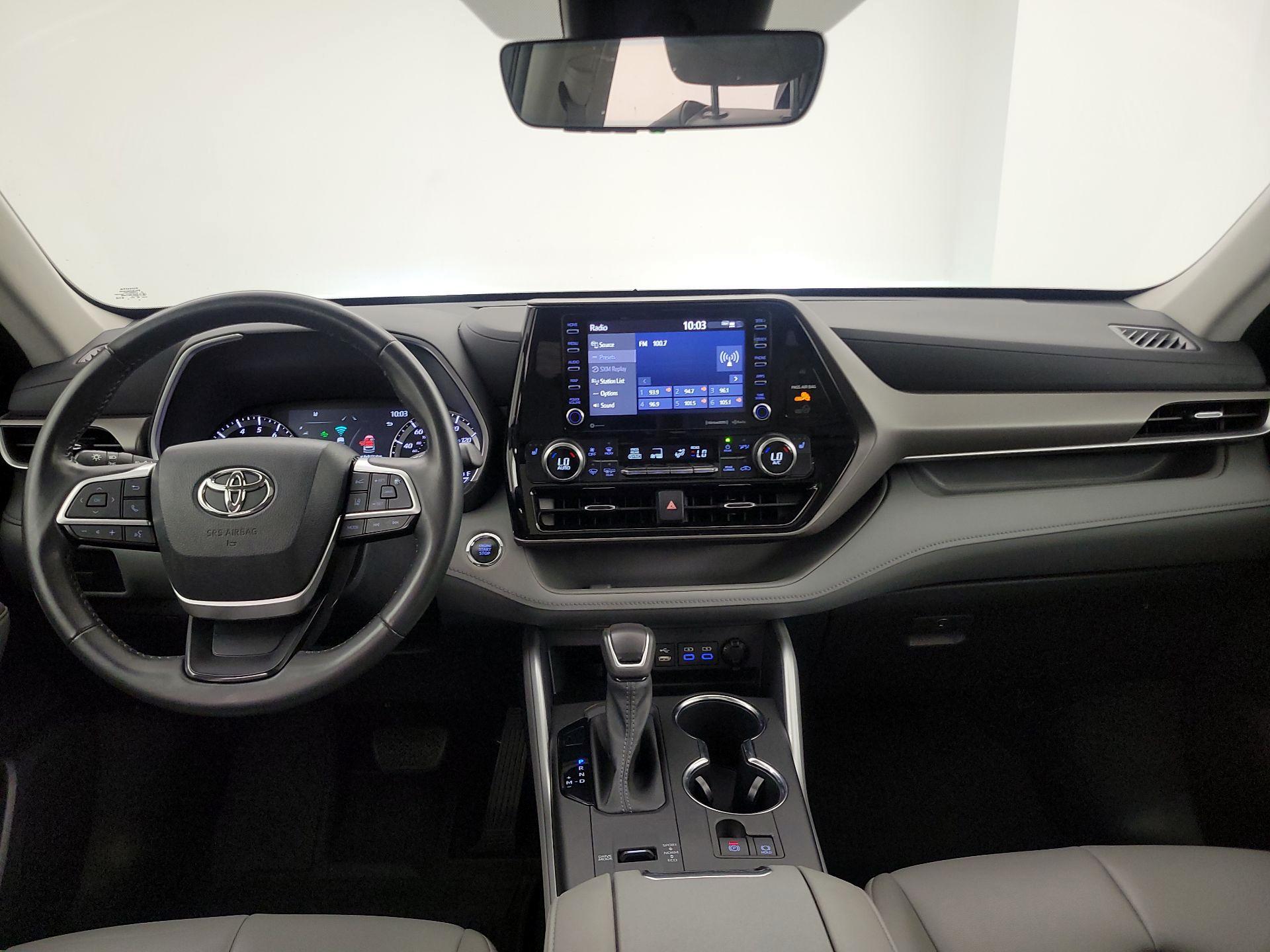 Thumbnail: 2022 Toyota Highlander - 9
