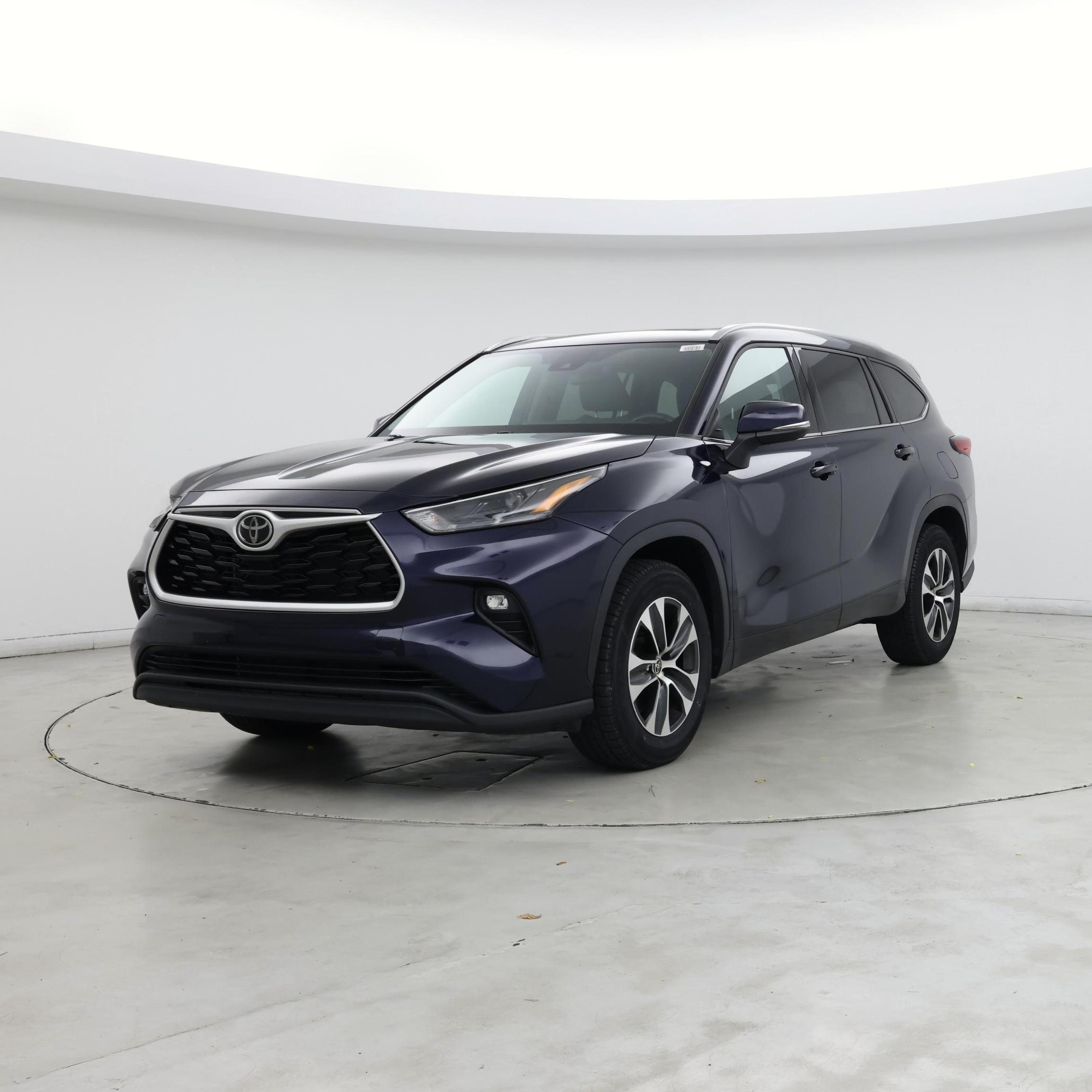 Thumbnail: 2022 Toyota Highlander - 4