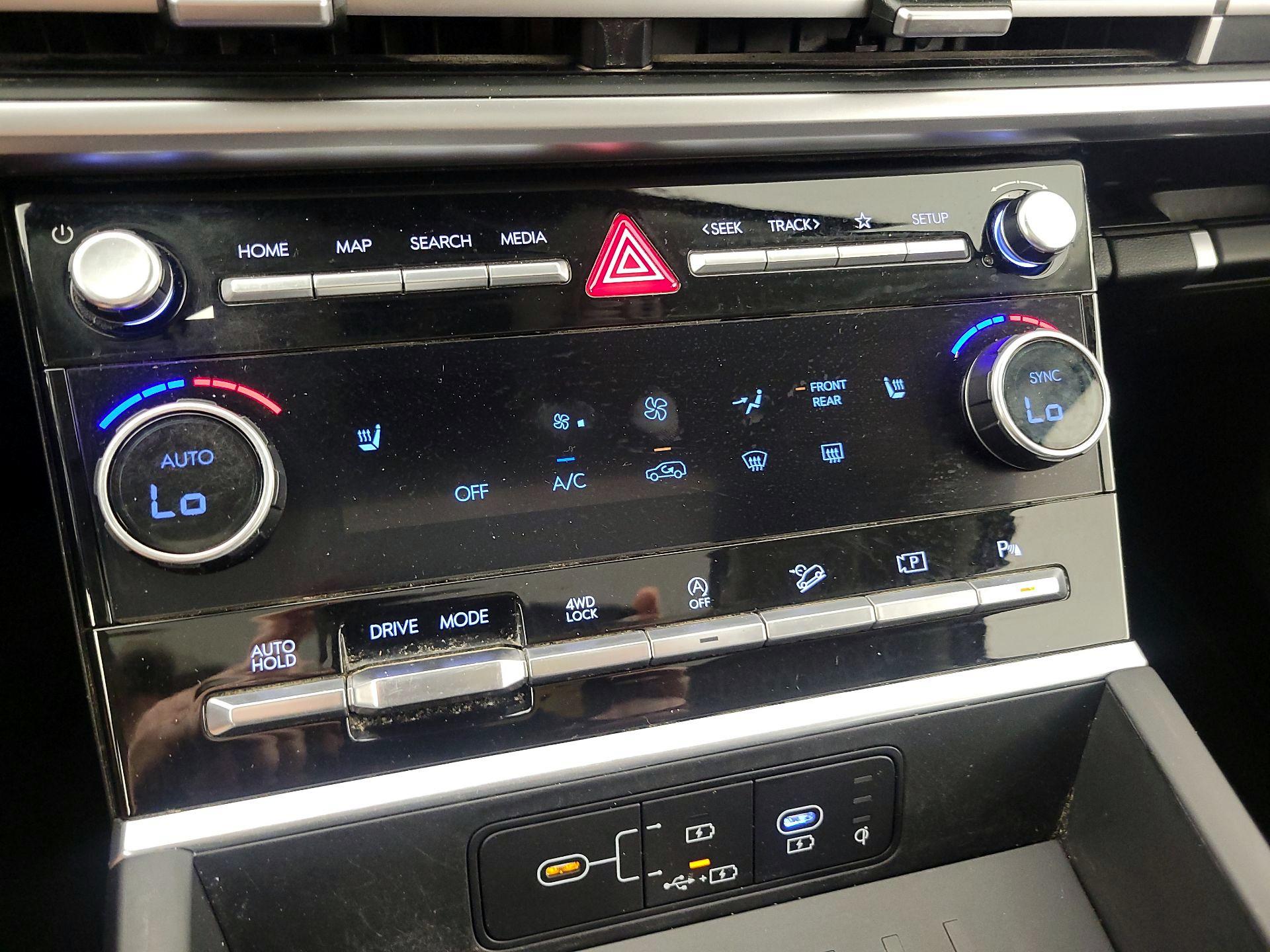 Thumbnail: 2024 Hyundai Santa Fe - 17