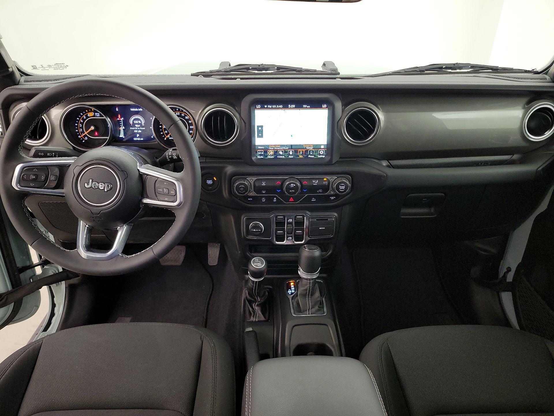 Thumbnail: 2023 Jeep Wrangler - 9